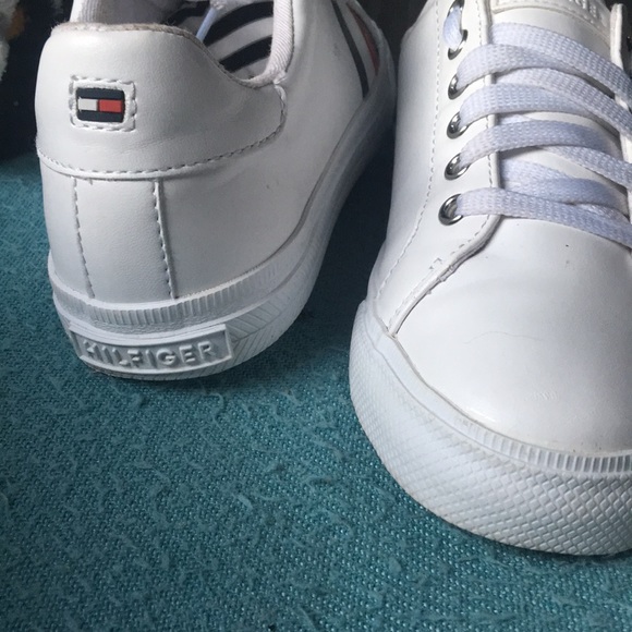Tommy Hilfiger Shoes - Picture 3 of 7